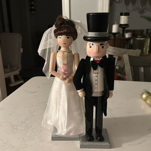 Bride and groom nutcracker